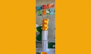 Lernwerkstatt – Was ein Turm aus Büromaterial mit dem Miteinander in den sechsten Klassen zu tun hat