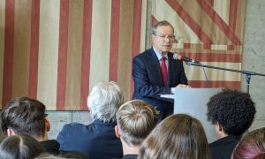 Vortrag von Henri Ménudier für die 11. Klassen zum Thema Europawahl