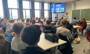 Schule und Proteste nach dem 7. Oktober in Israel – Besuch von Oren Lallo und Karen Saar aus Jerusalem